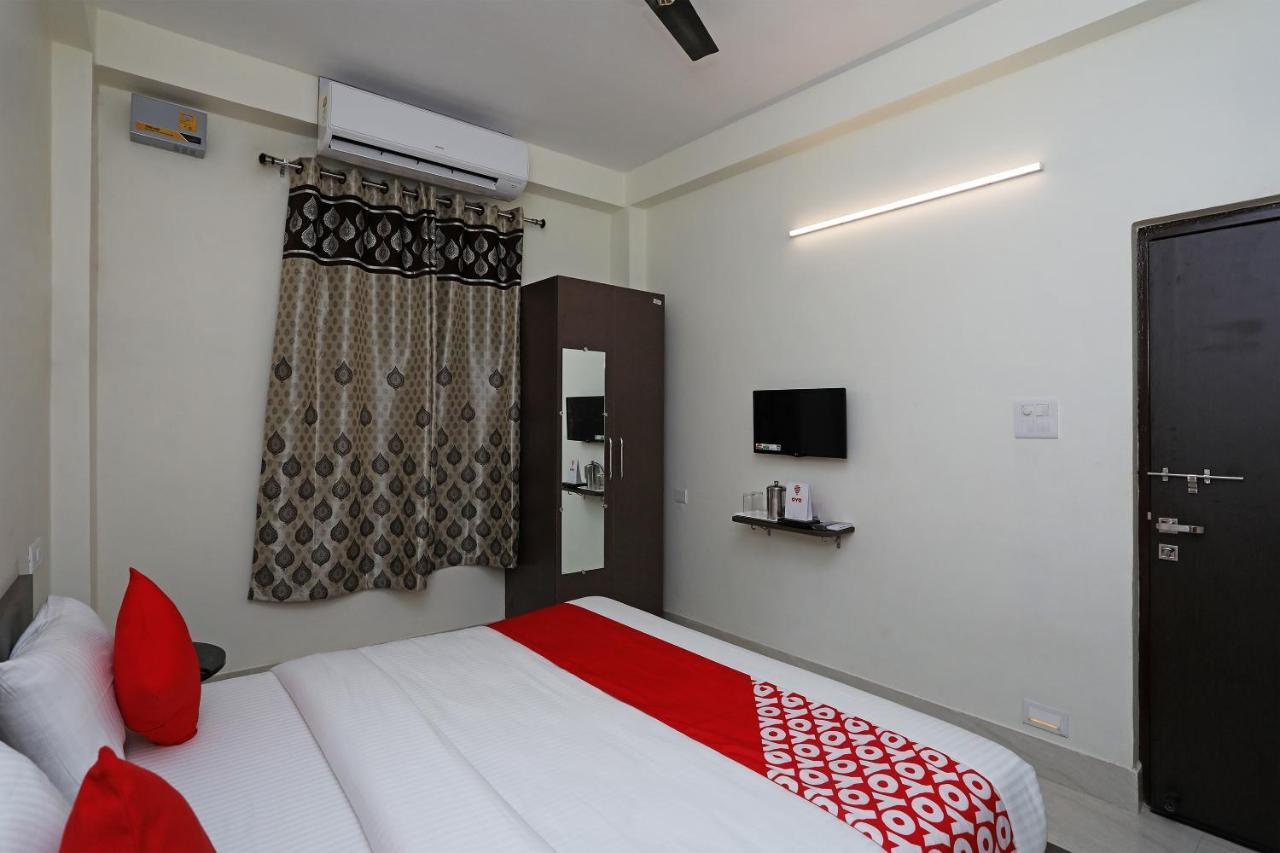 Oyo 16708 Sada Shiv Guest House Bénarès Extérieur photo
