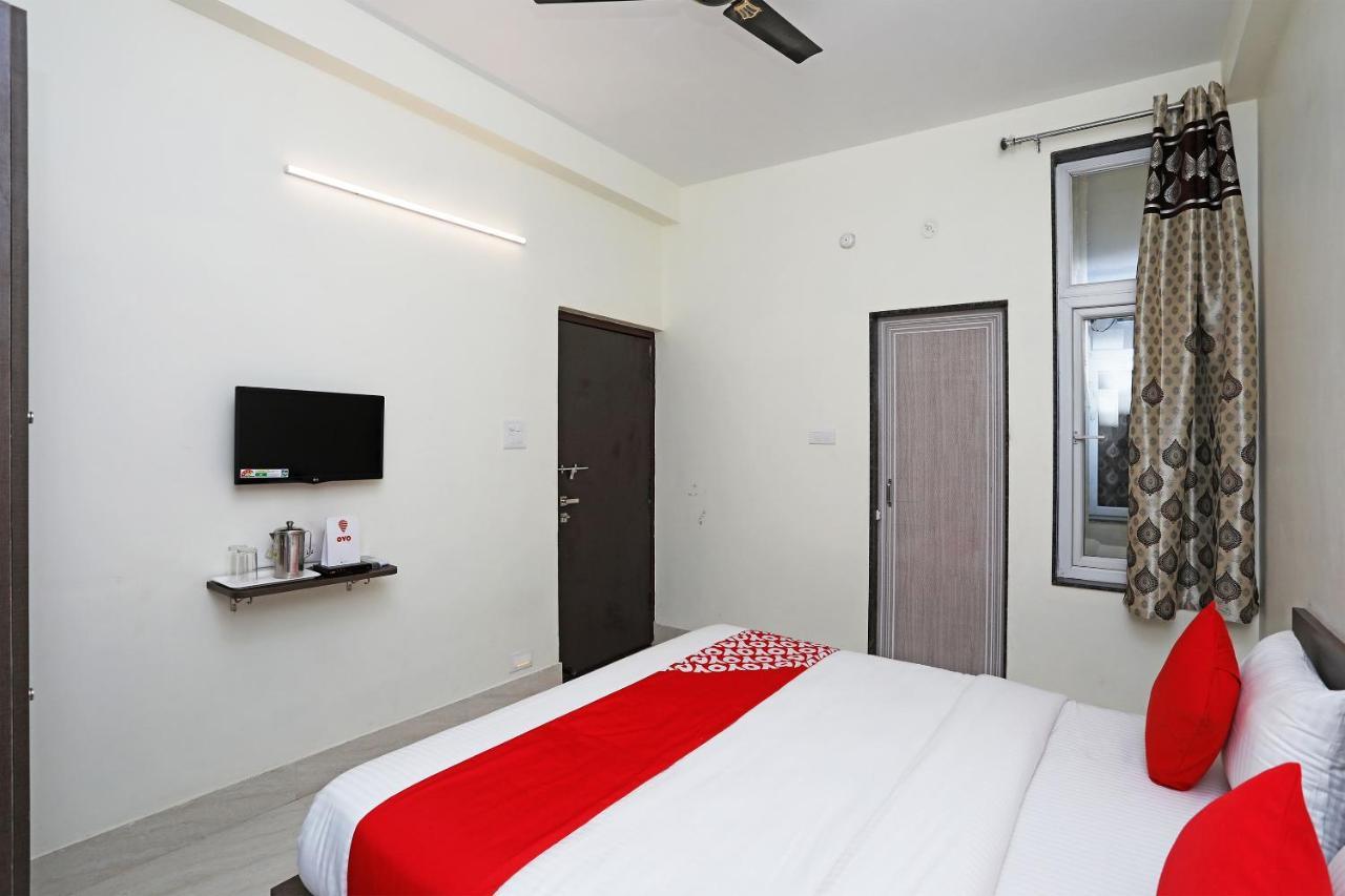 Oyo 16708 Sada Shiv Guest House Bénarès Extérieur photo