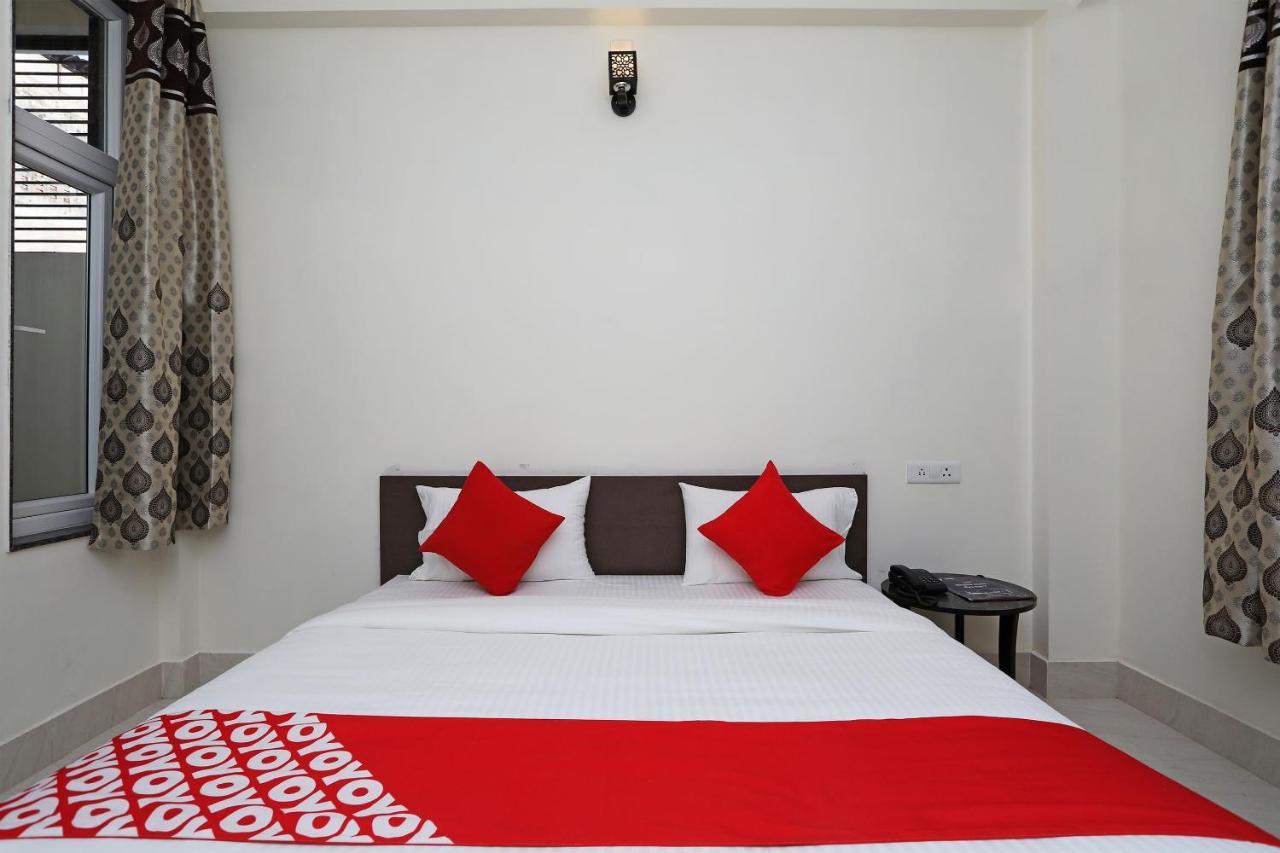 Oyo 16708 Sada Shiv Guest House Bénarès Extérieur photo
